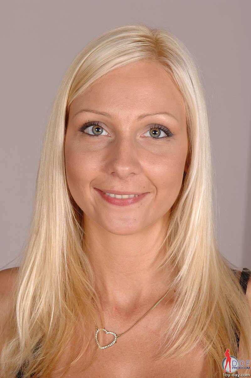 Алена, 24